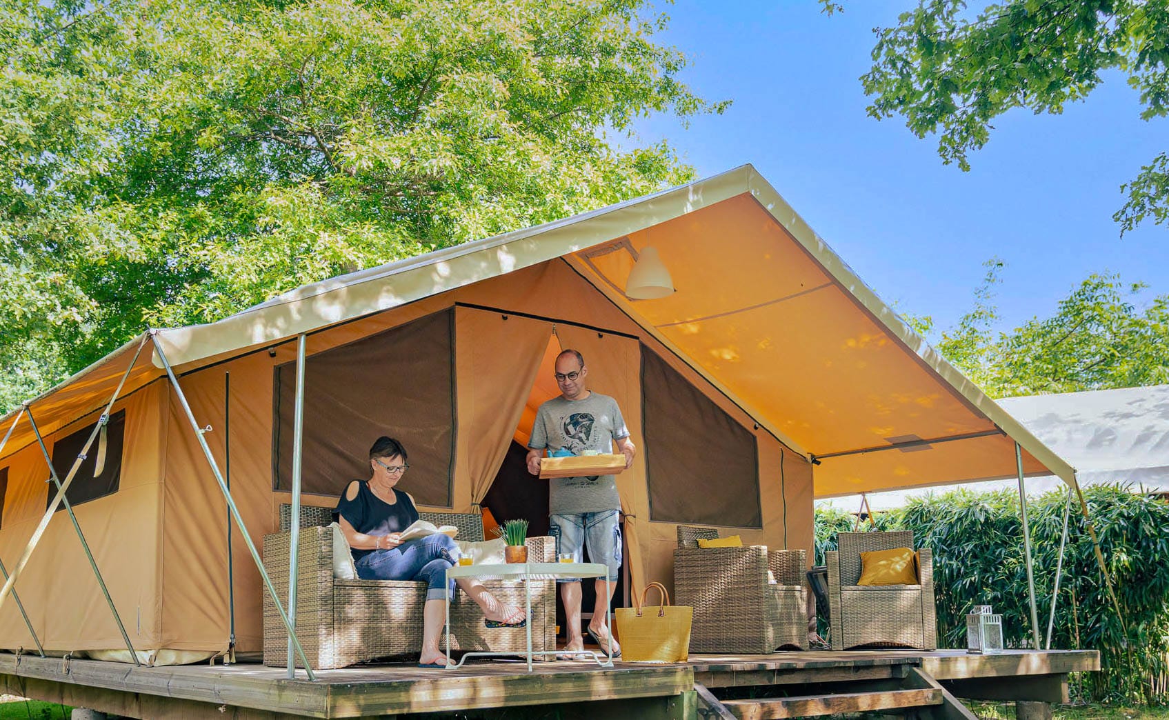 Tentes lodges en camping