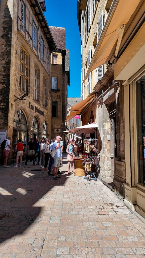 Beynac et commerces alentours